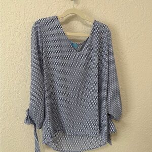 CeCe Navy and white Patterned Blouse